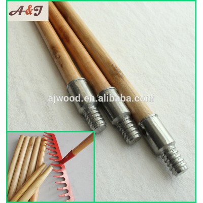 Lacquering wooden handle with metal thread for rakes or other gardening tools